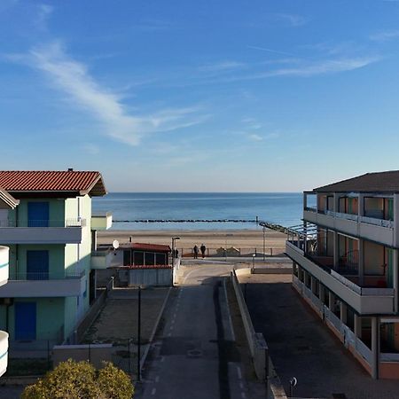 マロッタTrilocale Con Terrazzino A 30Mt Dal Mare Di Fano - F005アパートメント エクステリア 写真